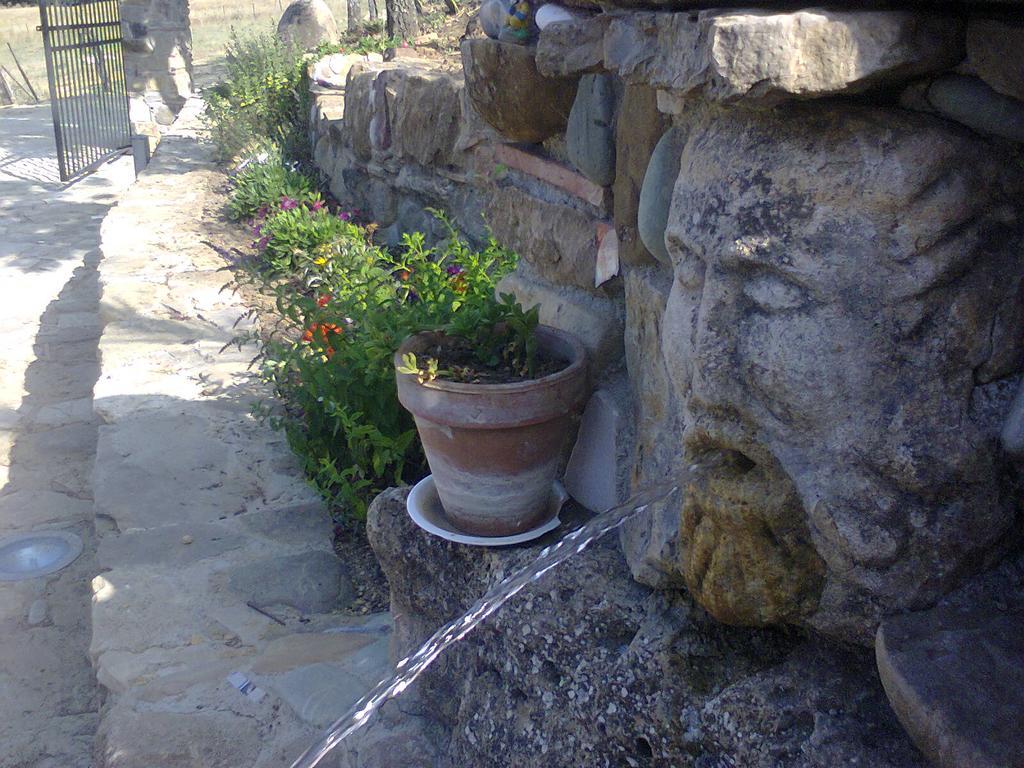Agriturismo San Pietro กานจิ ภายนอก รูปภาพ