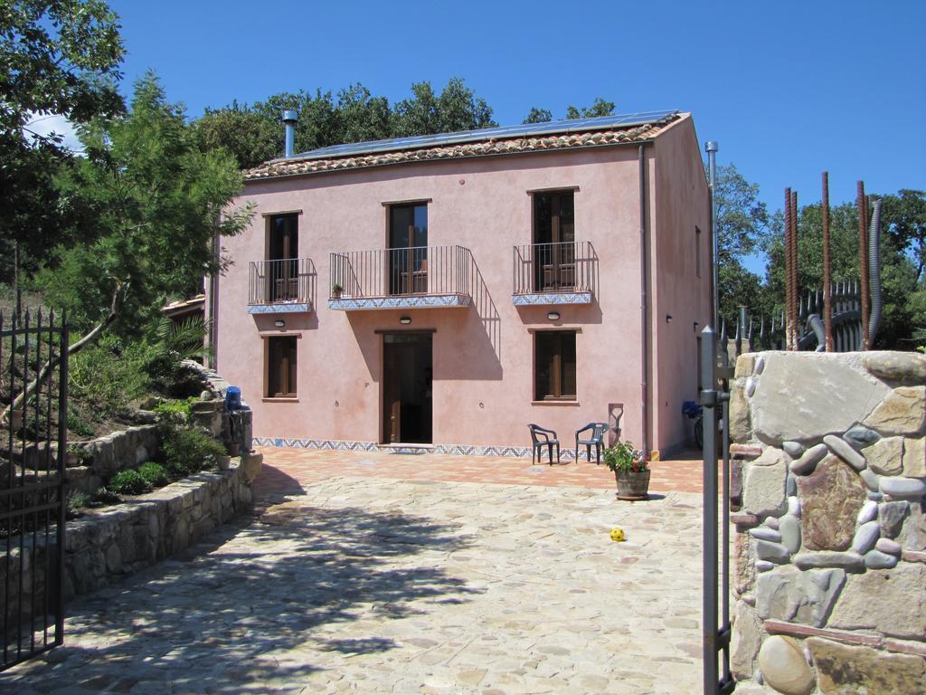 Agriturismo San Pietro กานจิ ภายนอก รูปภาพ