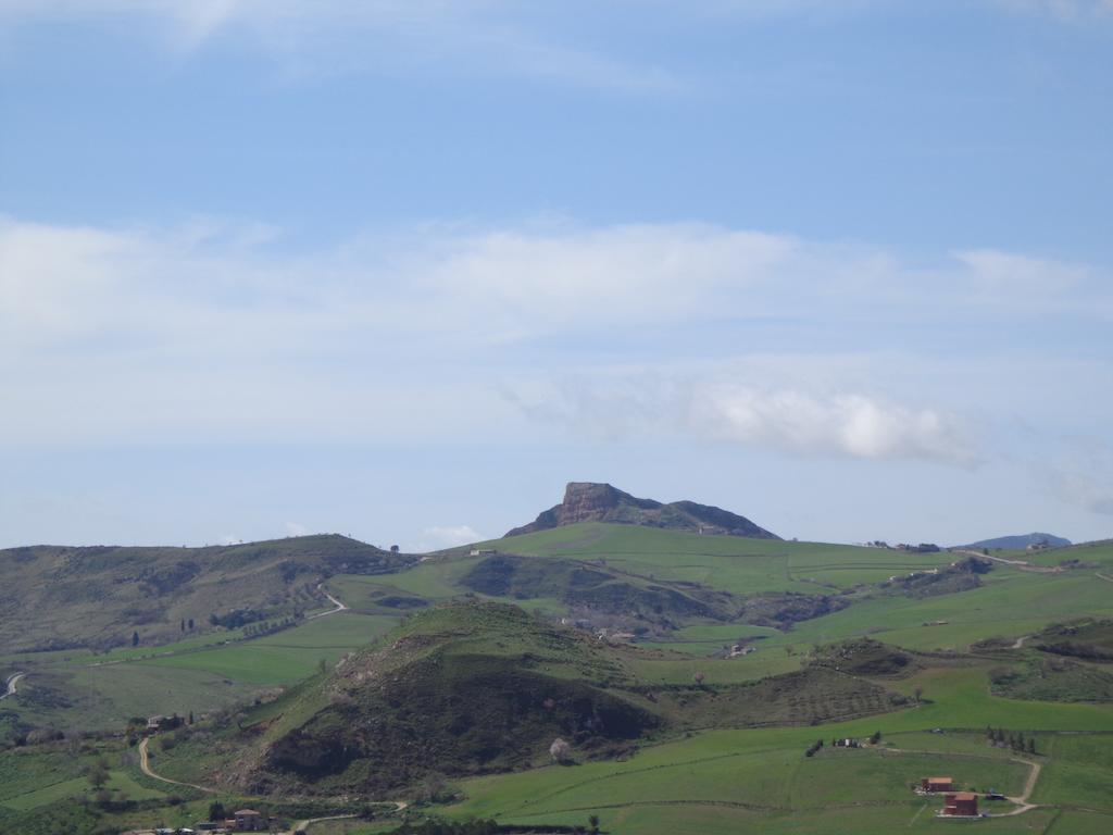 Agriturismo San Pietro กานจิ ภายนอก รูปภาพ